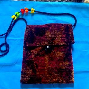 Fun slinky purse . Perfect for festivals.